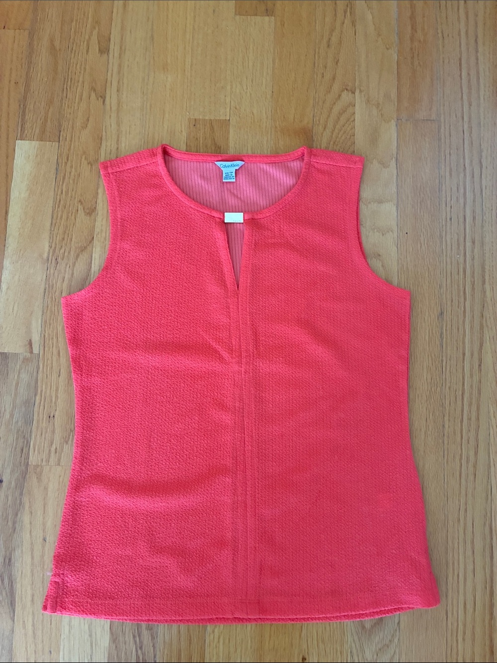 Calvin Klein Coral Textured Keyhole Tank